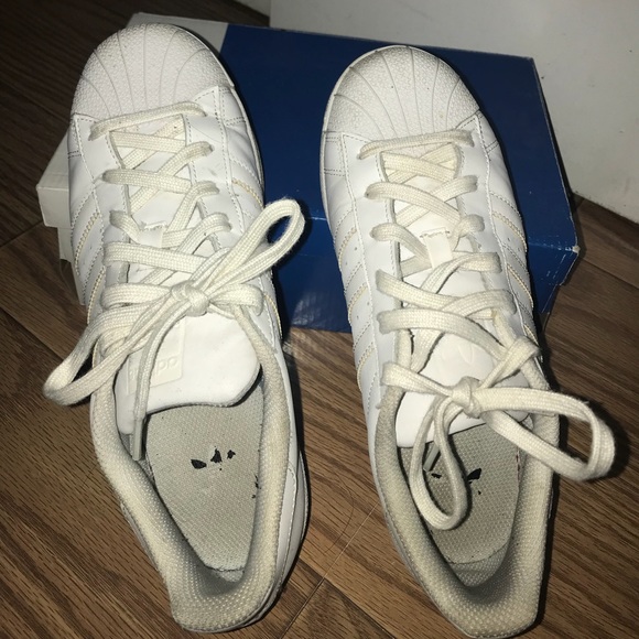 All white adidas superstars - Picture 2 of 5
